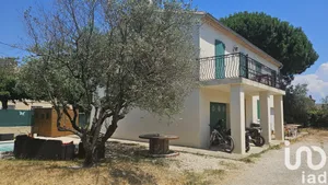 House at Saint-Saturnin-lès-Avignon (84450)