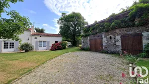 Maison à Mervent (85200)