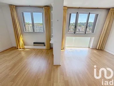 Apartment at Sèvres (92310)