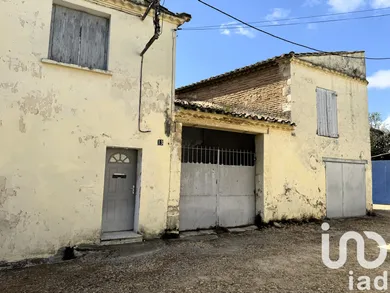 Village house at Saint-Gilles (30800)