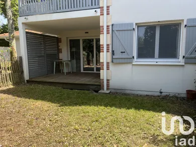 Apartment at Andernos-les-Bains (33510)