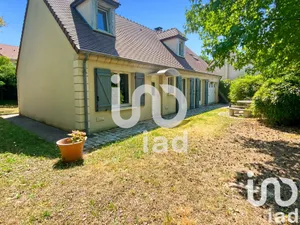 Maison à Combs-la-Ville (77380)