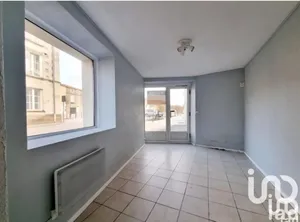 Immeuble à Saint-Martin-la-Pallu (86380)