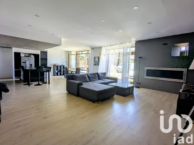 House at Gahard (35490)