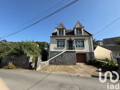 Maison à Pont-de-Buis-lès-Quimerch (29590)