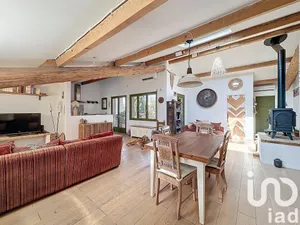Appartement à Châteauneuf-de-Gadagne (84470)