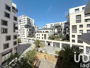 Apartment at Massy (91300)