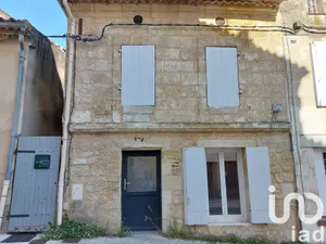 Townhouse at castillon la bataille (33350)