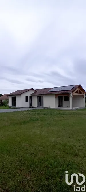 House at La Chapelaude (03380)