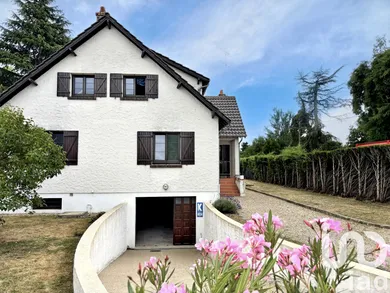 Maison traditionnelle à Perthes (77930)