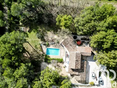 House at L'Isle-sur-la-Sorgue (84800)