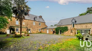 Manor at Tréméven (29300)