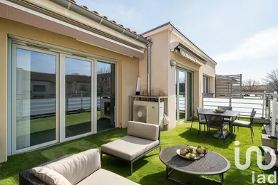 Apartment in Genas (69740)