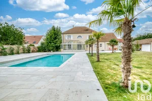 Maison à Villaines-sous-Bois (95570)