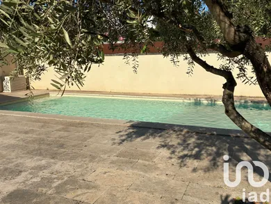 House at Saint-Rémy-de-Provence (13210)