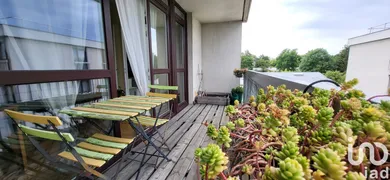 Apartment at Noisy-le-Grand (93160)