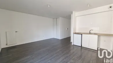 Apartment in Thiais (94320)
