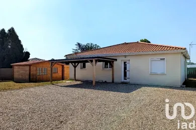 House at Saint-Seurin-sur-l'Isle (33660)