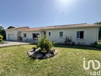 Maison à Azay-sur-Thouet (79130)