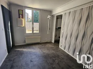 Apartment at Aubervilliers (93300)