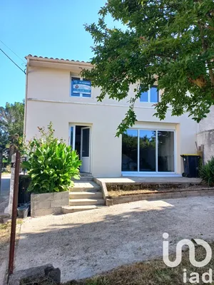 Maison de village à Sainte-Terre (33350)