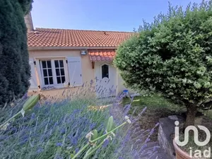 Pavillon à Aubrives (08320)