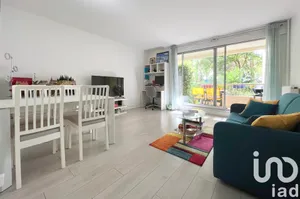 Apartment at Le Plessis-Robinson (92350)