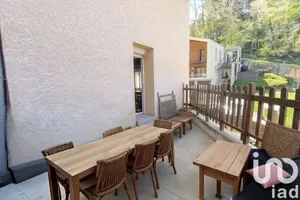 Maison de village à Châteauneuf (42800)
