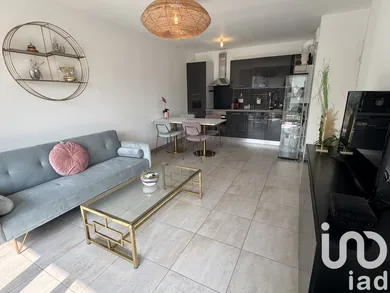 Apartment in Réau (77550)