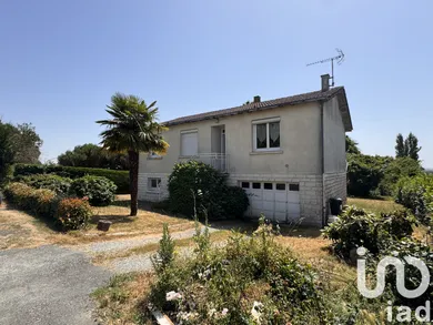 Townhouse at La Châtaigneraie (85120)