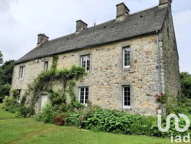 Mansion at Vasteville (50440)