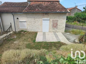 Village house at CHAMPAGNE-MOUTON (16350)