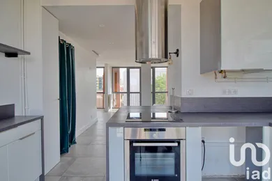 Apartment at Bezons (95870)