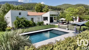 Architectural house at La Farlède (83210)