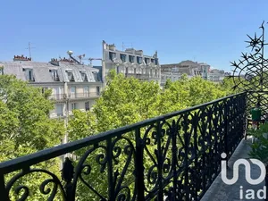Apartment at Paris (75018)