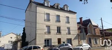 Building at Chaumont (52000)