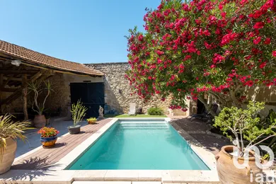 Mas à Fontvieille (13990)