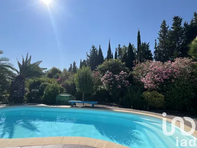 Maison traditionnelle à Châteauneuf-Grasse (06740)