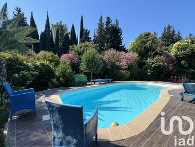 Maison traditionnelle à Châteauneuf-Grasse (06740)