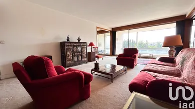 Apartment at Courbevoie (92400)