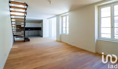 Duplex in Saint-Germain-en-Laye (78100)