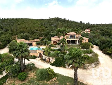 Demeure à Bormes-les-Mimosas (83230)