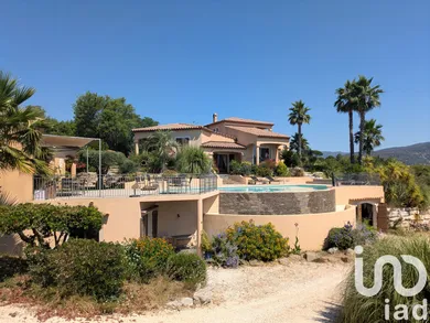 Demeure à Bormes-les-Mimosas (83230)