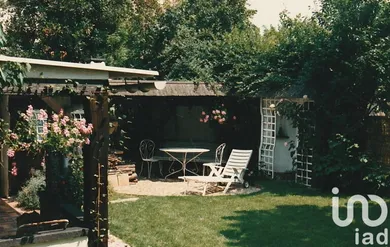 Pavillon à Le Bourget (93350)