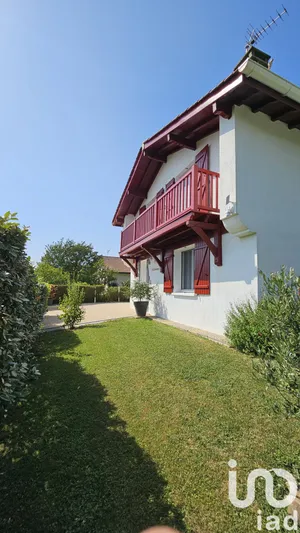 Maison de village à Aroue-Ithorots-Olhaïby (64120)