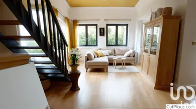 Townhouse at Pélissanne (13330)