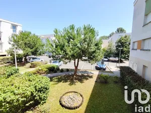 Apartment at Villenave-d'Ornon (33140)