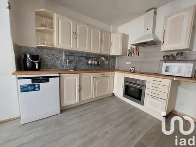 Townhouse in Faremoutiers (77515)