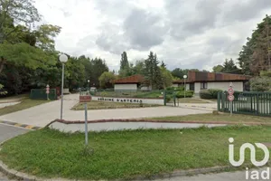 Chalet at Livry-sur-Seine (77000)
