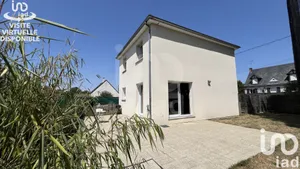 House at Sandillon (45640)